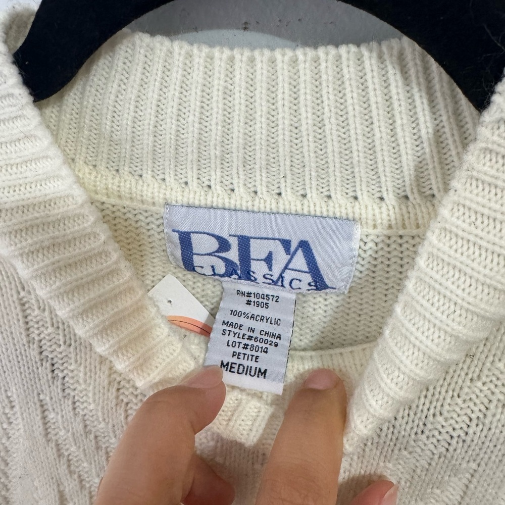 Vintage Cream Knit Sweater - Picture 3 of 4
